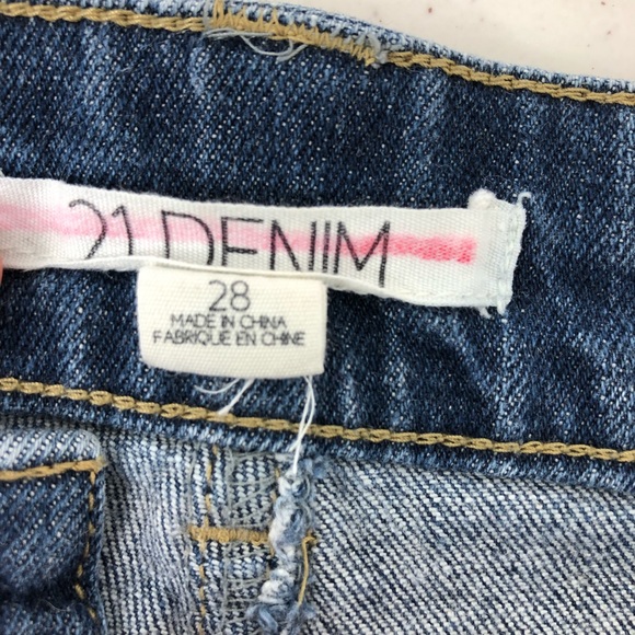 21 Denim Blue Jeans Shorts Size 28 - Picture 3 of 8